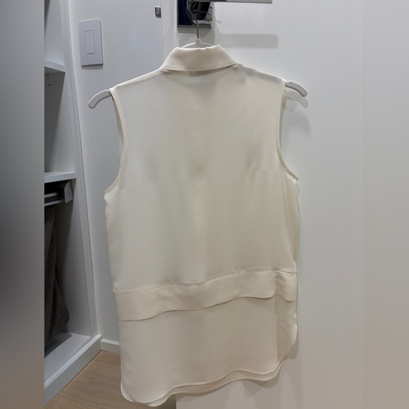 NWOT! Barneys New York Cream Sleeveless Blouse - Picture 2 of 2